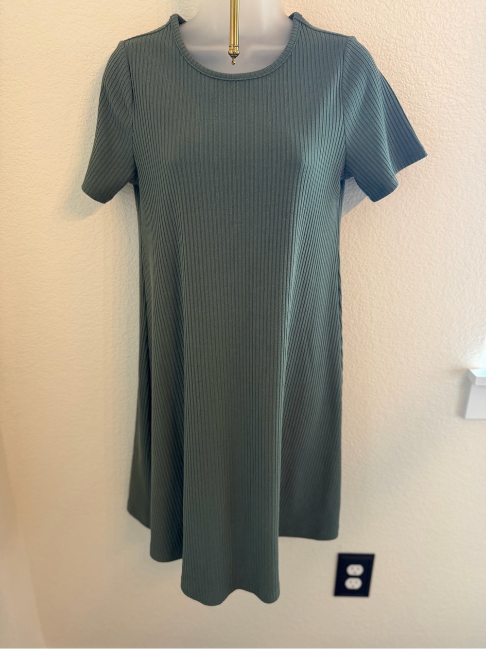 Ribbed Short-Sleeve Mini Dress in Sage Green